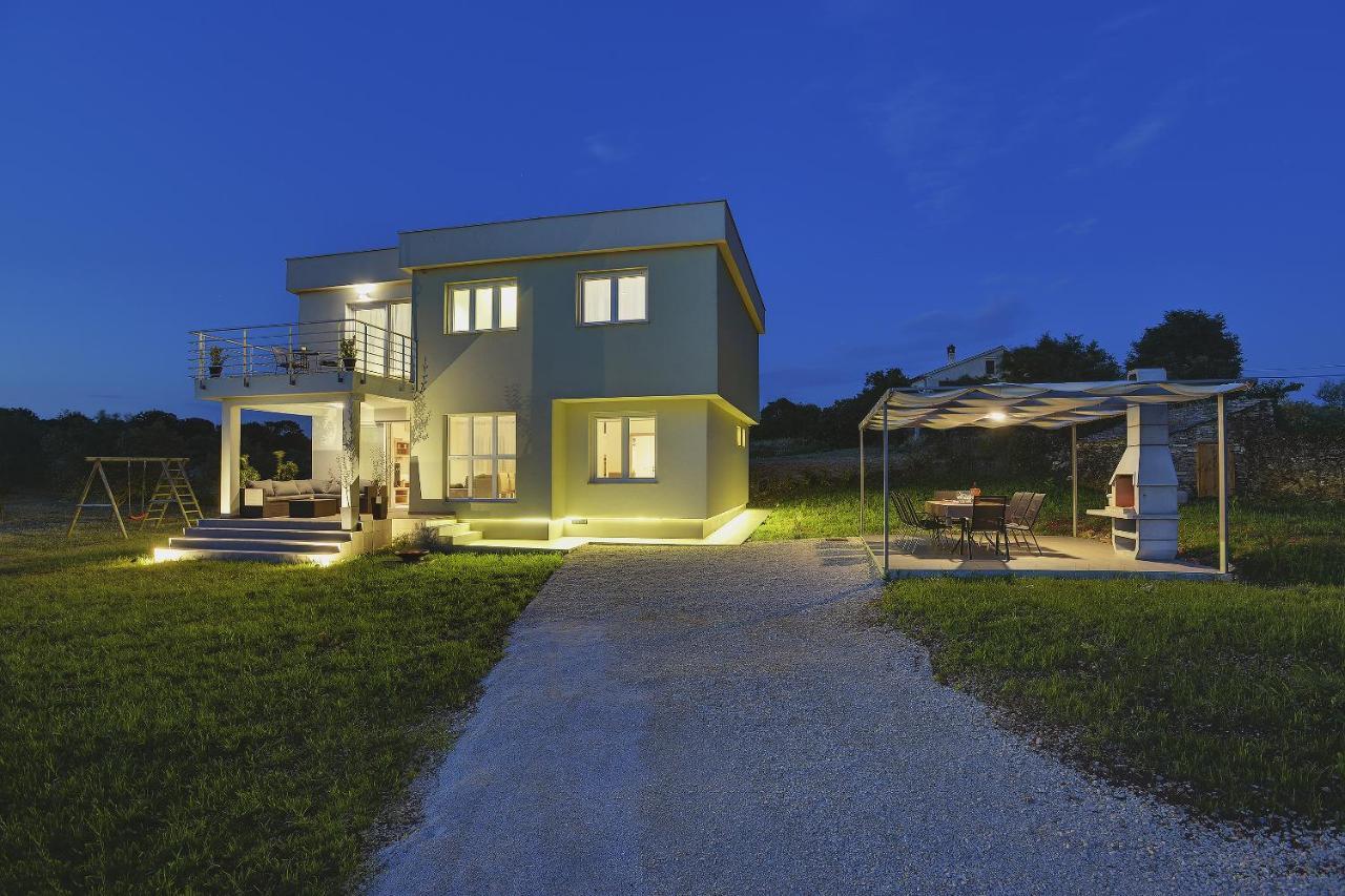 Holiday Home Bellissima วอดิยัน ภายนอก รูปภาพ